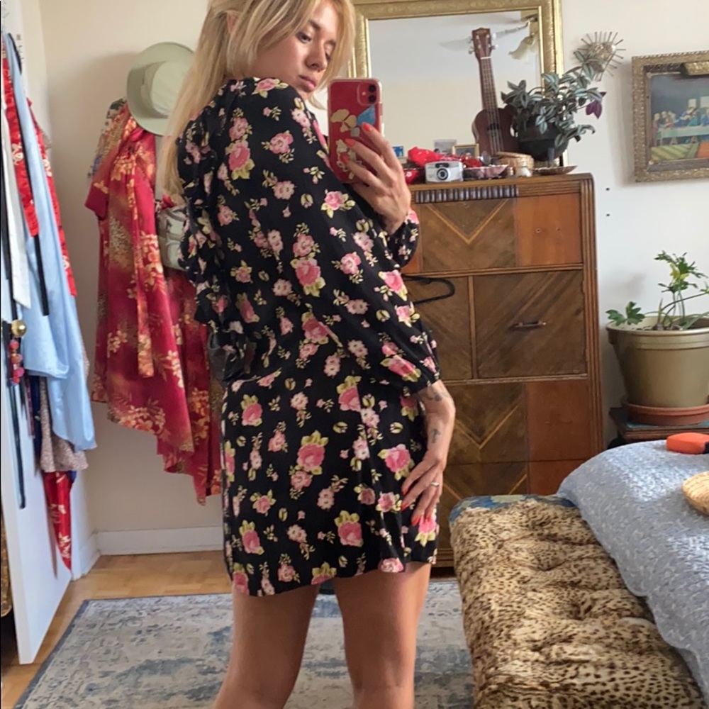 ZARA Floral Dress - Picture 2 of 4